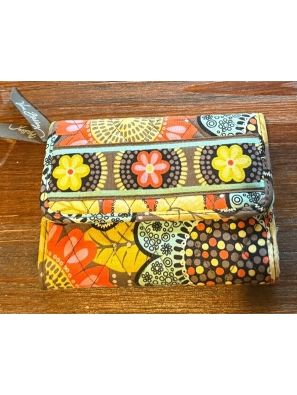 Vera Bradley Floral Quilted Fabric Wallet with Leaf Pattern Interior